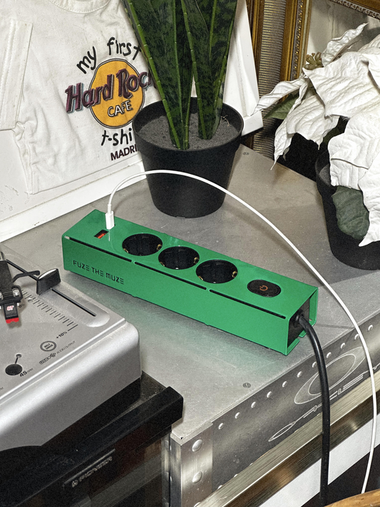 Muze 2.0 - Alien Green